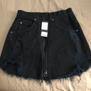 Black carmar skirt never worn